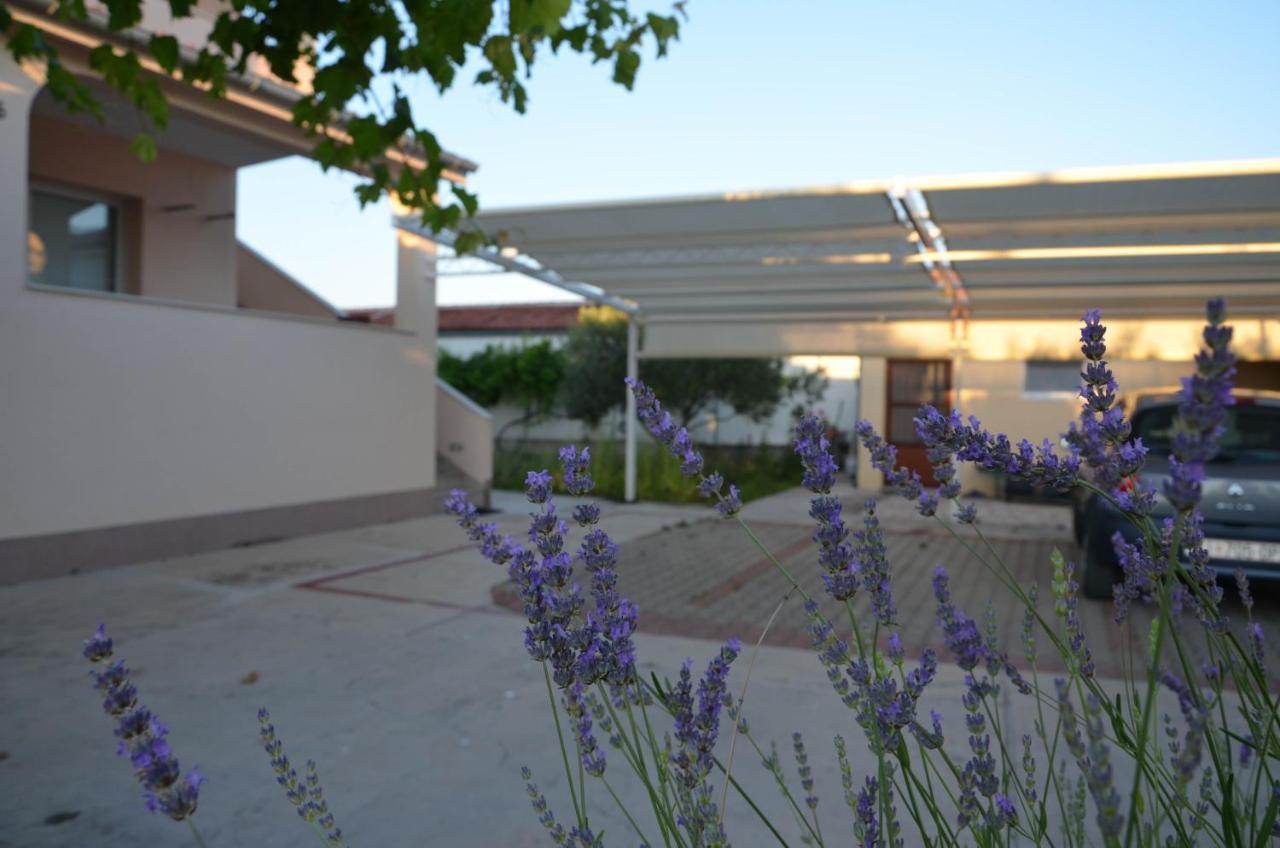 Apartments Tomas Betina  Exterior foto